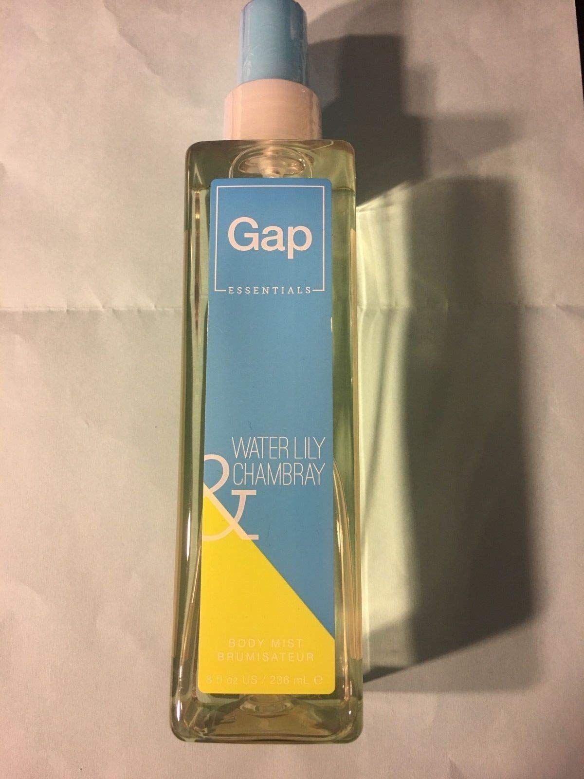 Gap Essentials Waterlily and Chambray 8 fl oz mist