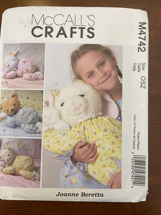 McCall's 4742 Doll and Pajama Holder Sewing Pattern